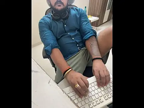 Snapshot of Rah0091 chatting on March 2026 06:20:01 PM Rah0091 online show from March 2026 06:20:01 PM