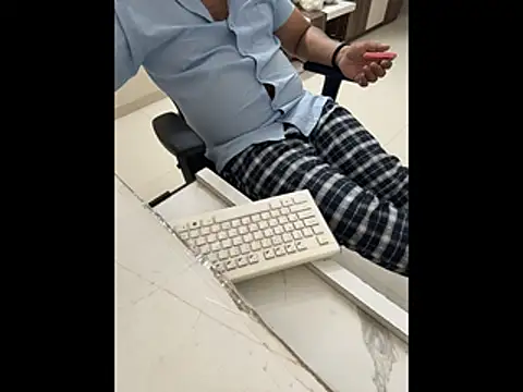 Snapshot of Rah0091 chatting on March 2026 06:44:02 PM Rah0091 online show from March 2026 06:44:02 PM