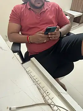 Snapshot of Rah0091 chatting on April 2026 04:35:02 PM Rah0091 online show from April 2026 04:35:02 PM