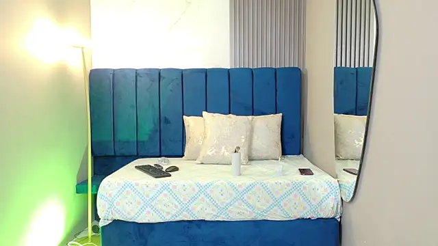 rouxinferno cr online show from February 2026 04:23:01 AM