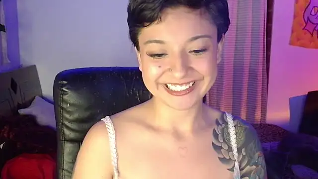 Snapshot of juaaanaaa chatting on June 2026 12:43:02 AM juaaanaaa online show from June 2026 12:43:02 AM