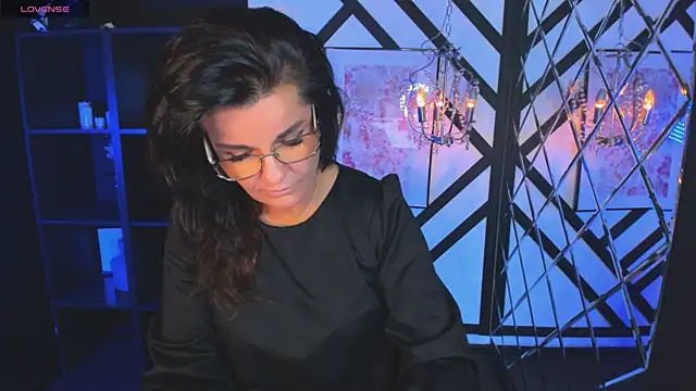 RikaCoutts online show from April 2026 05:19:02 AM