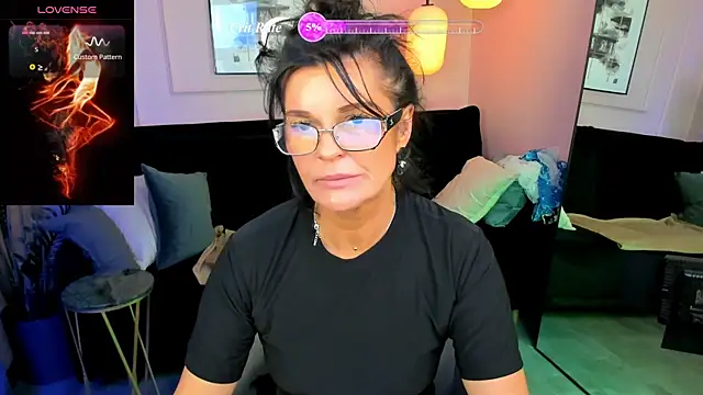 RikaCoutts online show from July 2026 08:45:02 PM