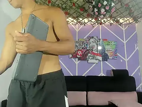 Yoel hot2004 online show from April 2026 07:42:01 PM