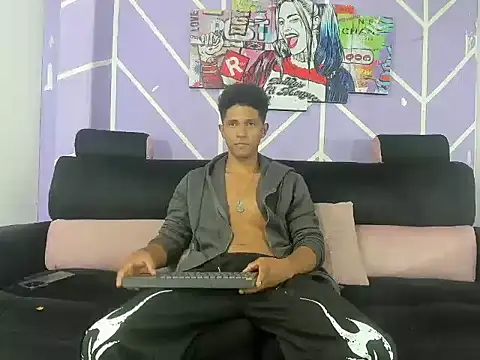 Yoel hot2004 online show from April 2026 07:42:01 PM