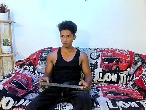 Yoel hot2004 online show from February 2026 07:46:01 PM