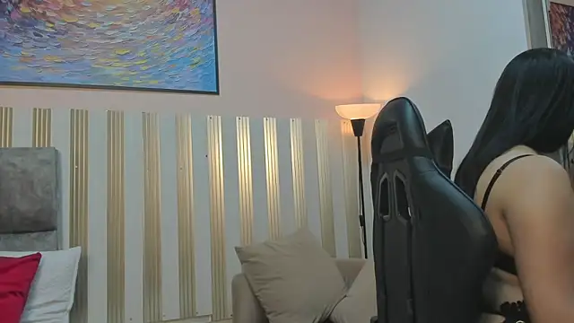 nina glow online show from March 2026 11:25:02 AM