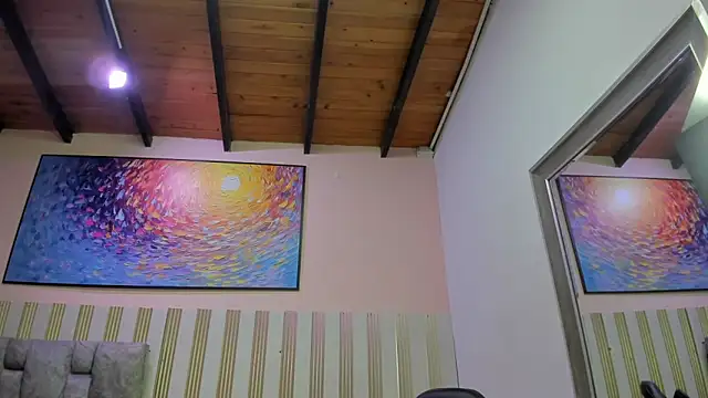 nina glow online show from April 2026 11:17:01 AM