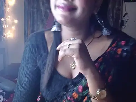 LIZNA 0 online show from March 2026 05:17:01 PM