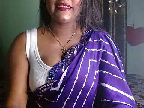 LIZNA 0 online show from April 2026 06:13:02 PM