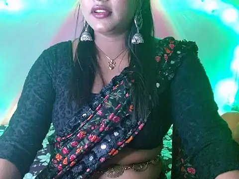 Snapshot of LIZNA_0 chatting on February 2026 05:24:02 PM LIZNA 0 online show from February 2026 05:24:02 PM