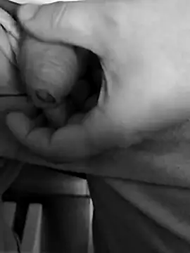 Snapshot of MonyFlorin68 chatting on February 2026 09:00:02 AM MonyFlorin68 online show from February 2026 09:00:02 AM