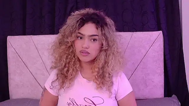 Maddy Beluci online show from May 2026 11:34:02 PM