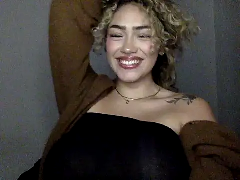 Maddy Beluci online show from March 2026 05:04:02 AM