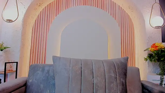 violet scott  online show from March 2026 10:24:01 AM