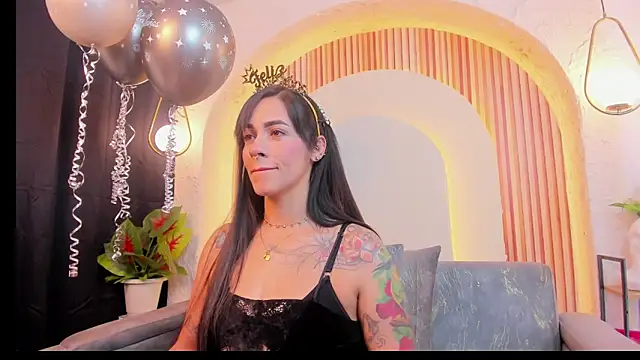 violet scott  online show from March 2026 10:34:01 AM