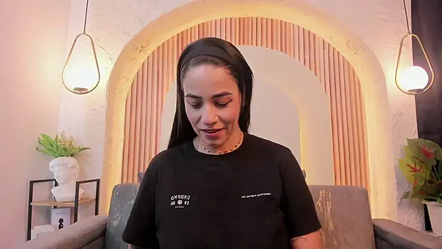 violet scott  online show from March 2026 10:12:02 AM