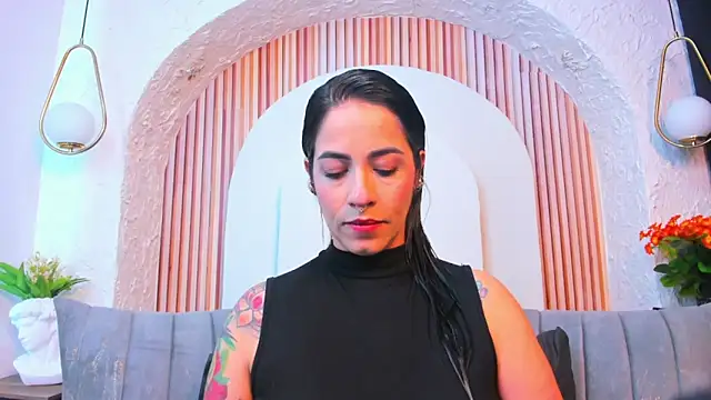 violet scott  online show from June 2026 10:26:02 AM