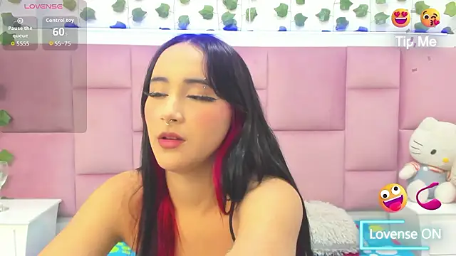 Snapshot of LeslieCute69 chatting on February 2026 07:36:01 PM LeslieCute69 online show from February 2026 07:36:01 PM