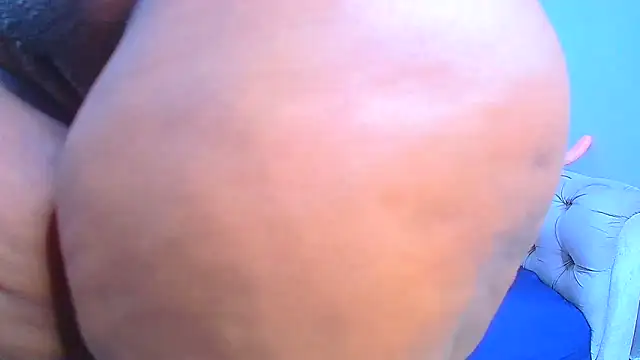 CreamyCurves online show from April 2026 06:09:01 AM