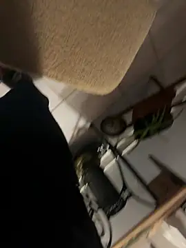 Kylxxx8 online show from February 2026 01:05:02 AM