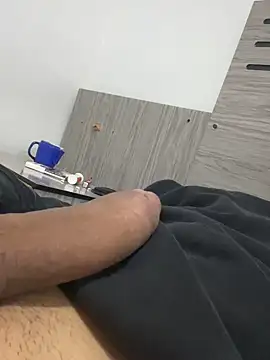 Luiznflp3 online show from March 2026 10:44:02 AM