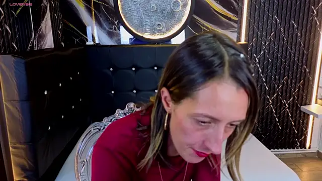 Snapshot of Karolyn_rousse chatting on February 2026 12:24:01 PM Karolyn rousse online show from February 2026 12:24:01 PM