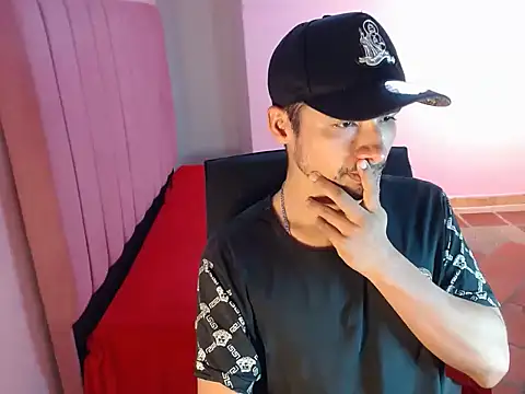 Snapshot of FerminGomez chatting on February 2026 06:48:02 PM FerminGomez online show from February 2026 06:48:02 PM