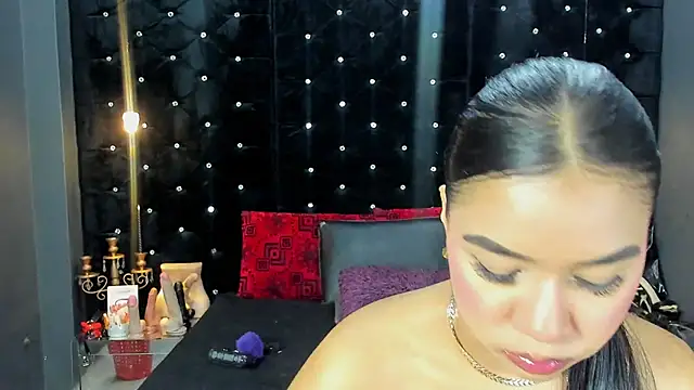 Snapshot of MiaWolton chatting on February 2026 07:59:02 PM MiaWolton online show from February 2026 07:59:02 PM