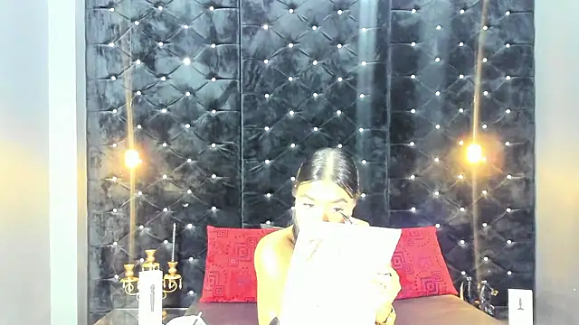 Snapshot of MiaWolton chatting on February 2026 11:59:02 PM MiaWolton online show from February 2026 11:59:02 PM