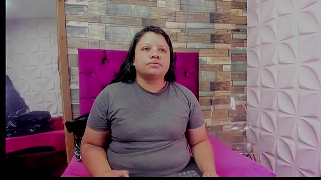 Snapshot of Carolina-Lenon chatting on February 2026 06:29:02 PM Carolina-Lenon online show from February 2026 06:29:02 PM