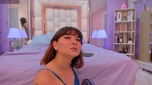 Goldentemptation  online show from March 2026 02:12:01 AM