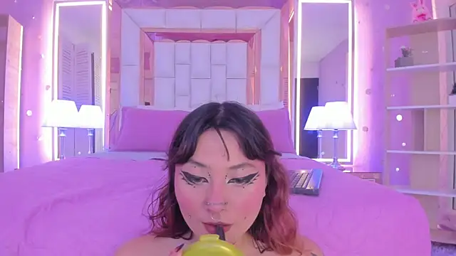 Snapshot of Goldentemptation_ chatting on July 2026 08:08:02 PM Goldentemptation online show from July 2026 08:08:02 PM