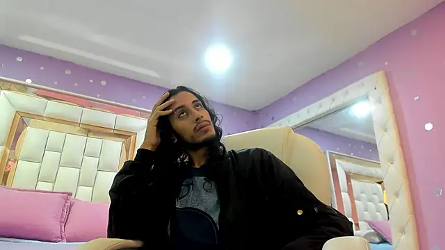 Snapshot of Goldentemptation_ chatting on June 2026 08:39:02 PM Goldentemptation online show from June 2026 08:39:02 PM