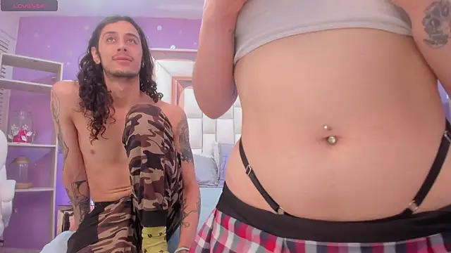 Goldentemptation  online show from April 2026 08:06:02 PM