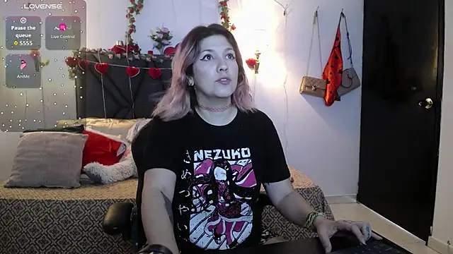 Sharma Amayra online show from March 2026 07:18:01 PM