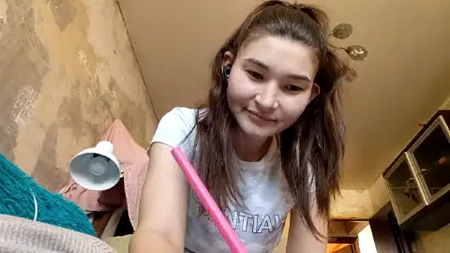 Snapshot of JessieLegend chatting on February 2026 07:04:02 AM JessieLegend online show from February 2026 07:04:02 AM