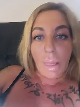 MiaMooly online show from July 2026 05:03:02 PM