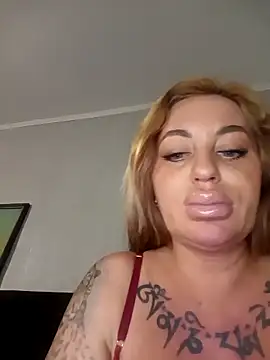 MiaMooly online show from March 2026 03:01:02 PM