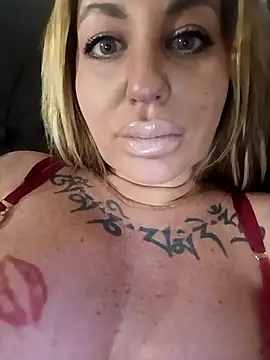 MiaMooly online show from March 2026 05:29:02 PM