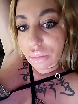 MiaMooly online show from March 2026 05:34:01 PM