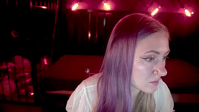 DramaQuenns online show from March 2026 06:54:02 AM