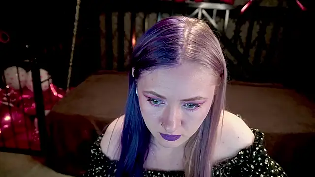 DramaQuenns online show from February 2026 06:54:02 AM