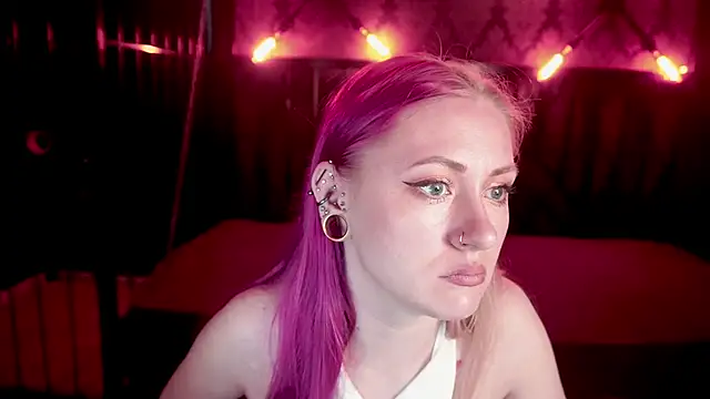 DramaQuenns online show from May 2026 05:33:01 AM
