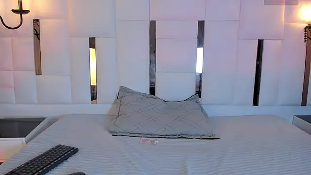 Magic zahara online show from April 2026 10:05:02 PM