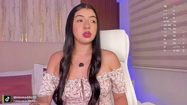 missvancouver online show from May 2026 11:23:02 PM