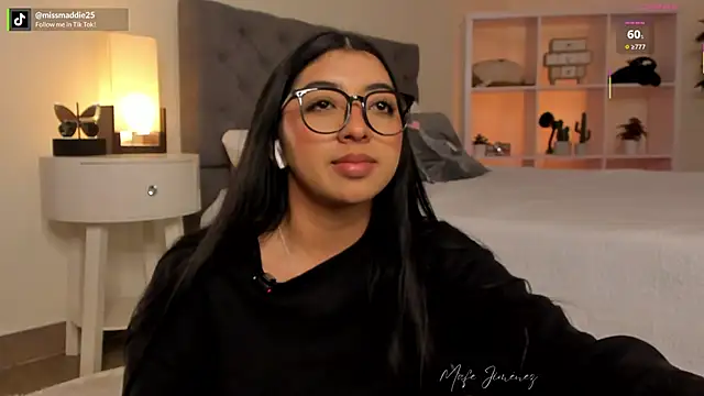 missvancouver online show from April 2026 07:58:02 PM