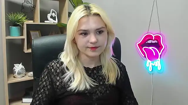 SweetLilyxo online show from April 2026 06:20:01 AM