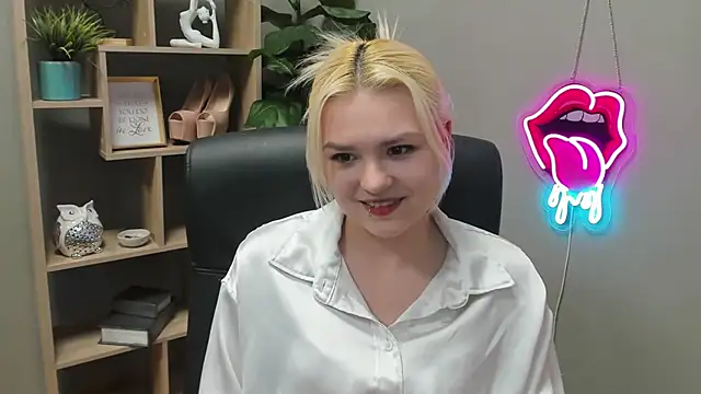 SweetLilyxo online show from April 2026 06:31:02 AM