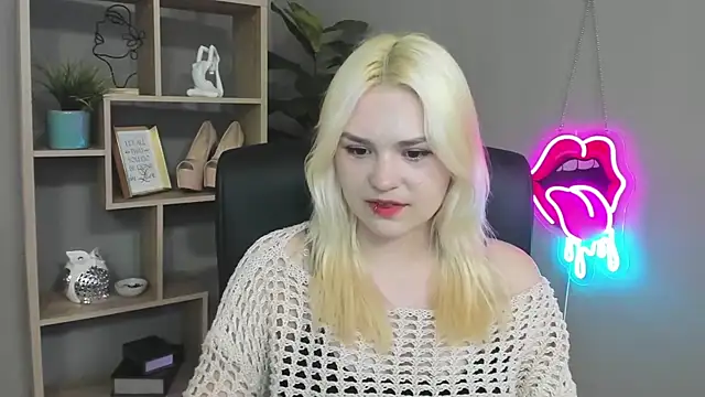SweetLilyxo online show from May 2026 06:29:01 AM